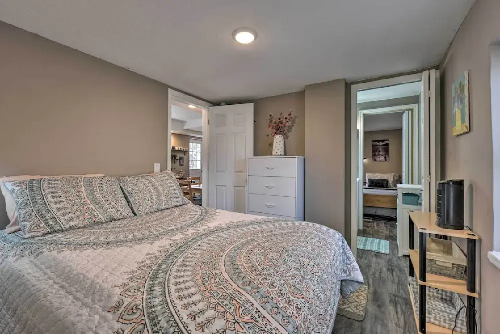 Lakeland Cottage - 1/2 Mile to St Croix River