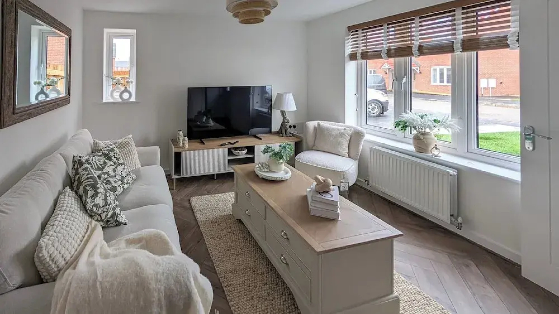 Cotswold Green - Sleeps 5 - Free EV Charge