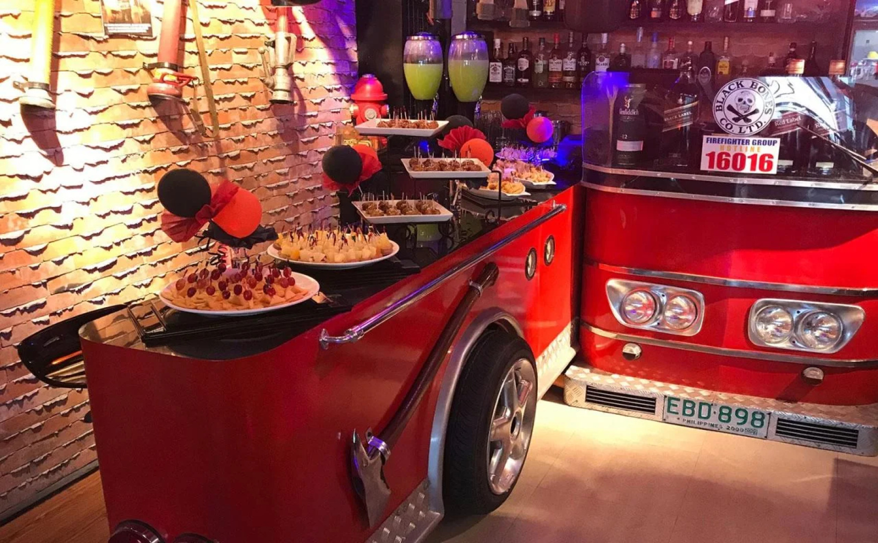 Facade by Hotel Fina