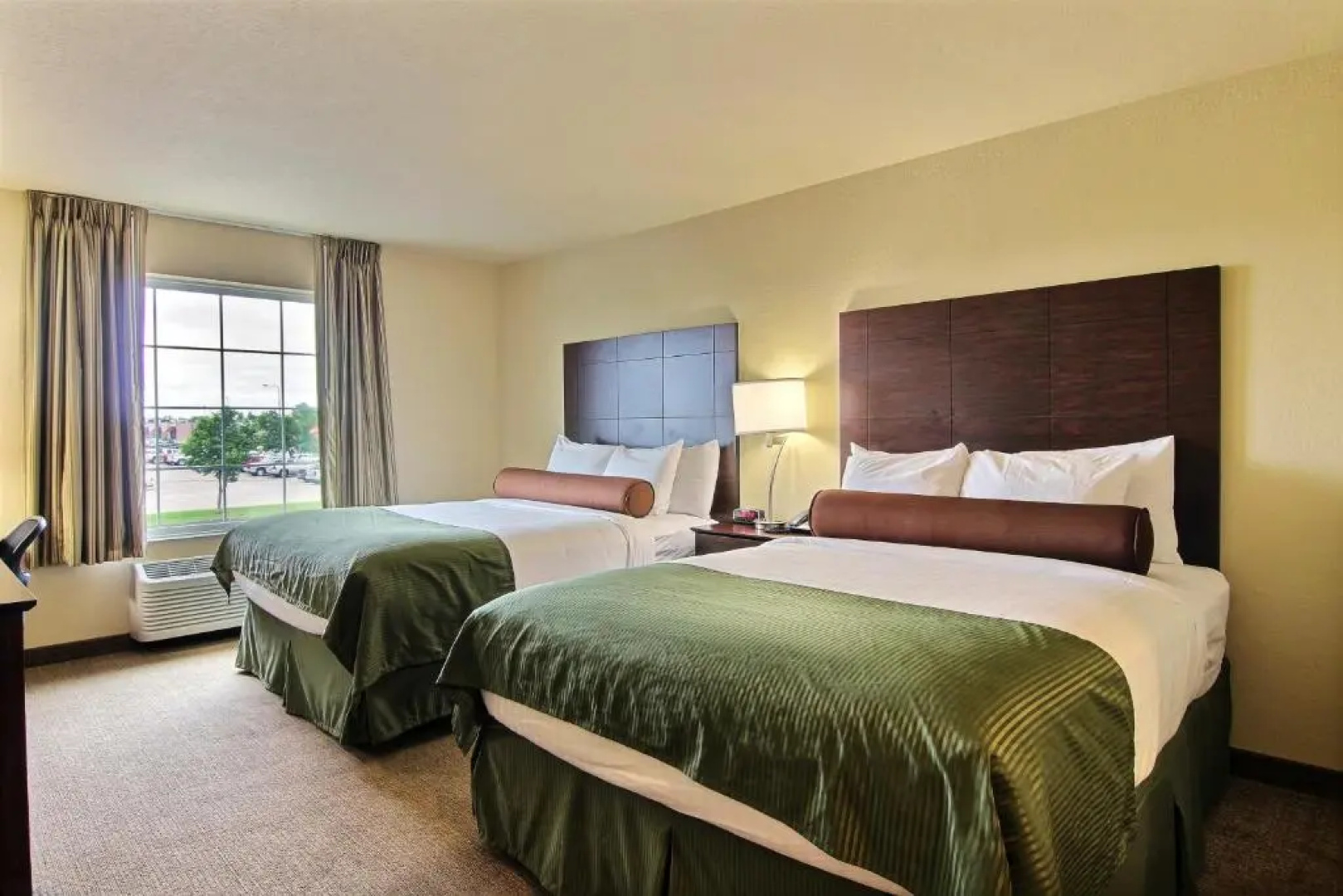 AmeriVu Inn and Suites