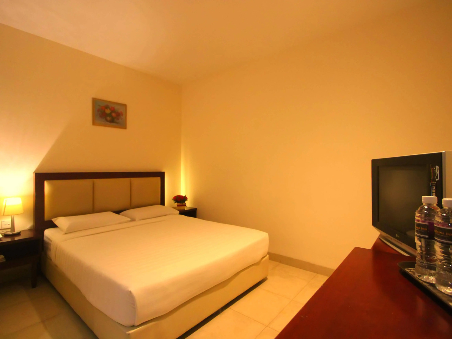 Lovina Inn Nagoya Batam