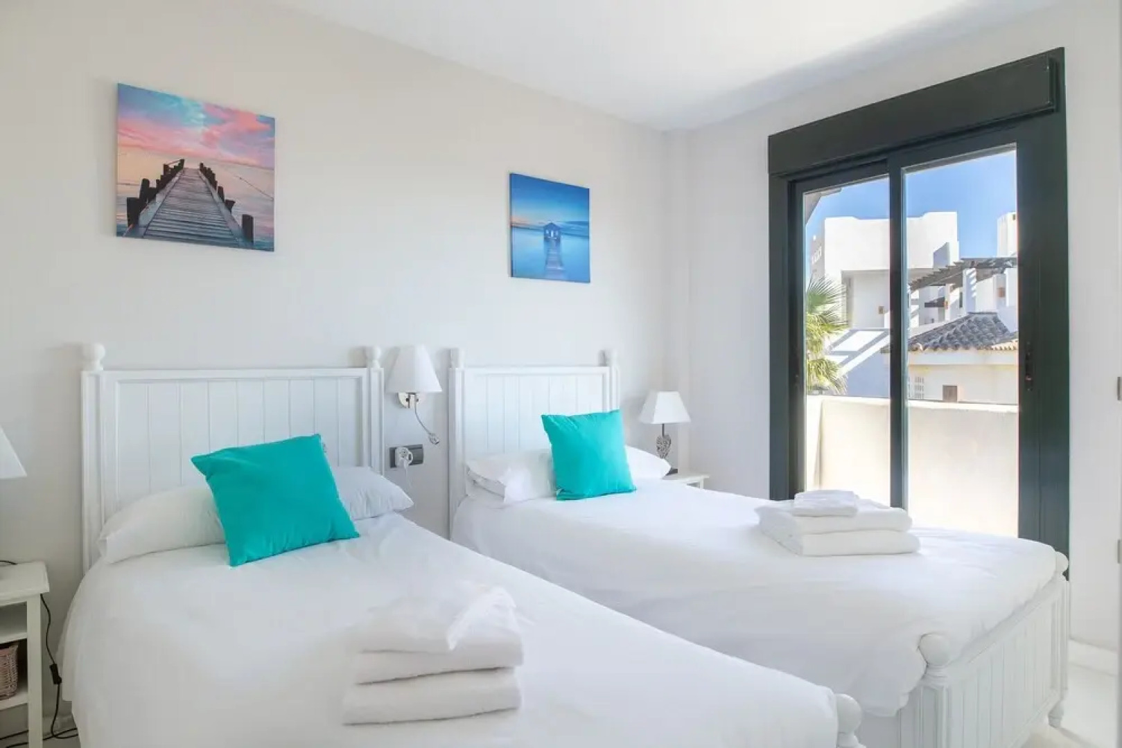 2193-Moderno apto con terraza vista al mar