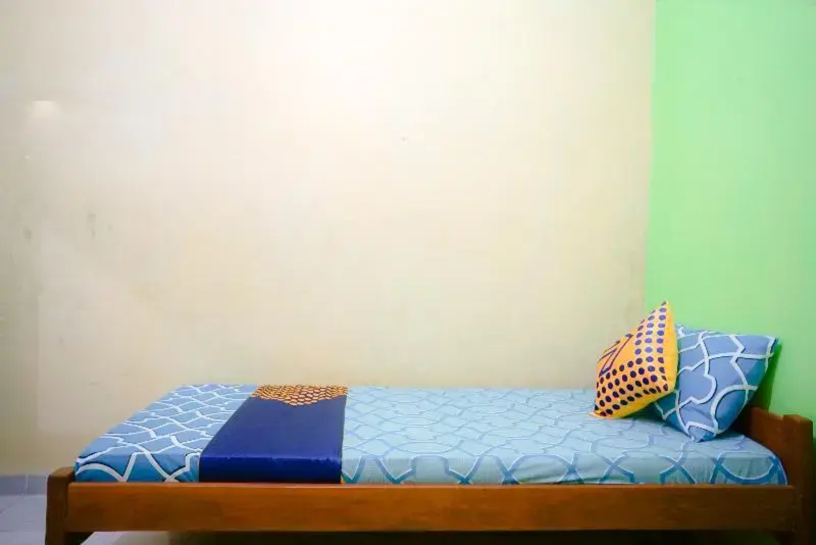 Wallet Family Residence Syariah by OYO Rooms