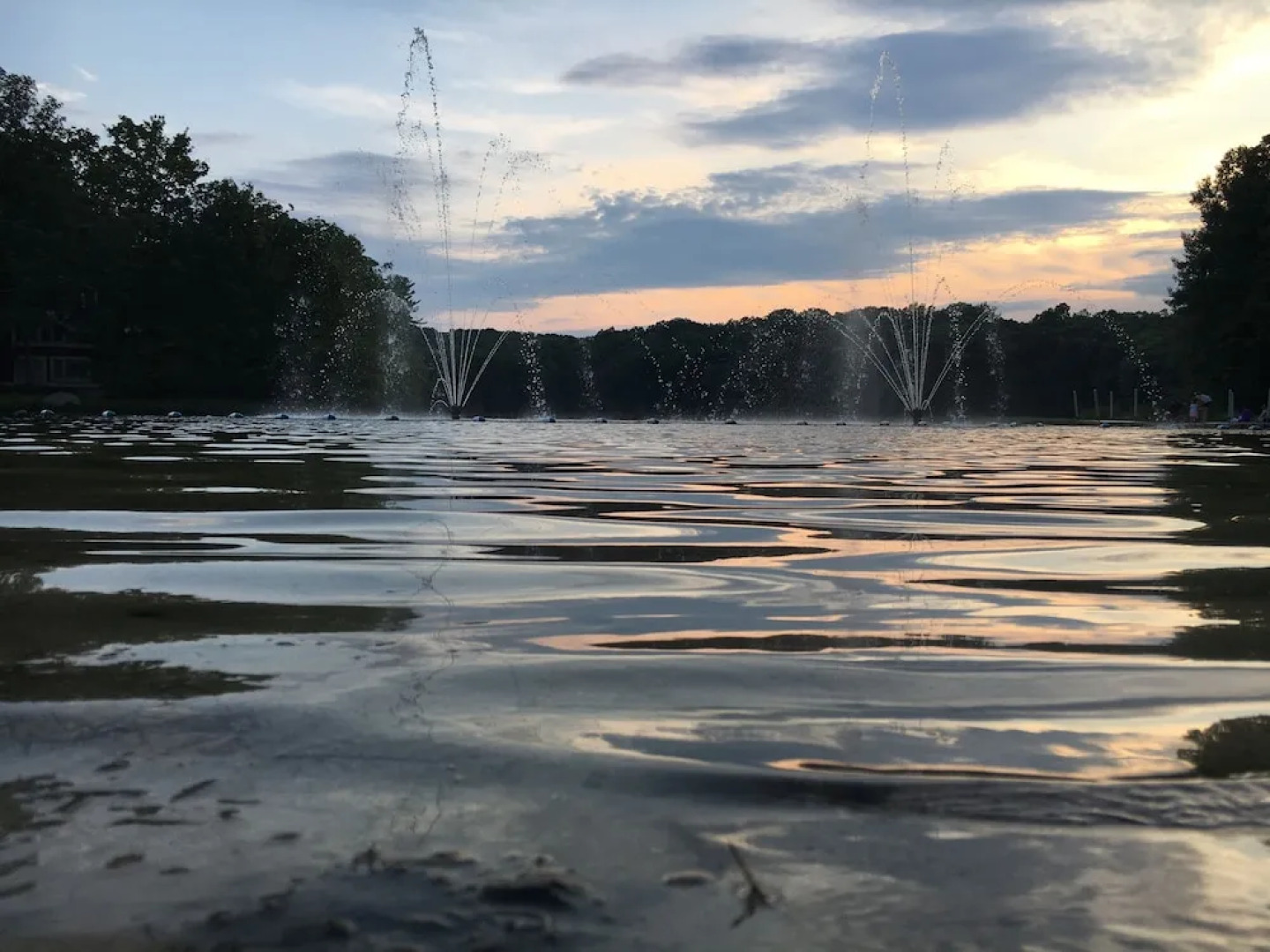 Beautiful Lakeside House Near Camelback