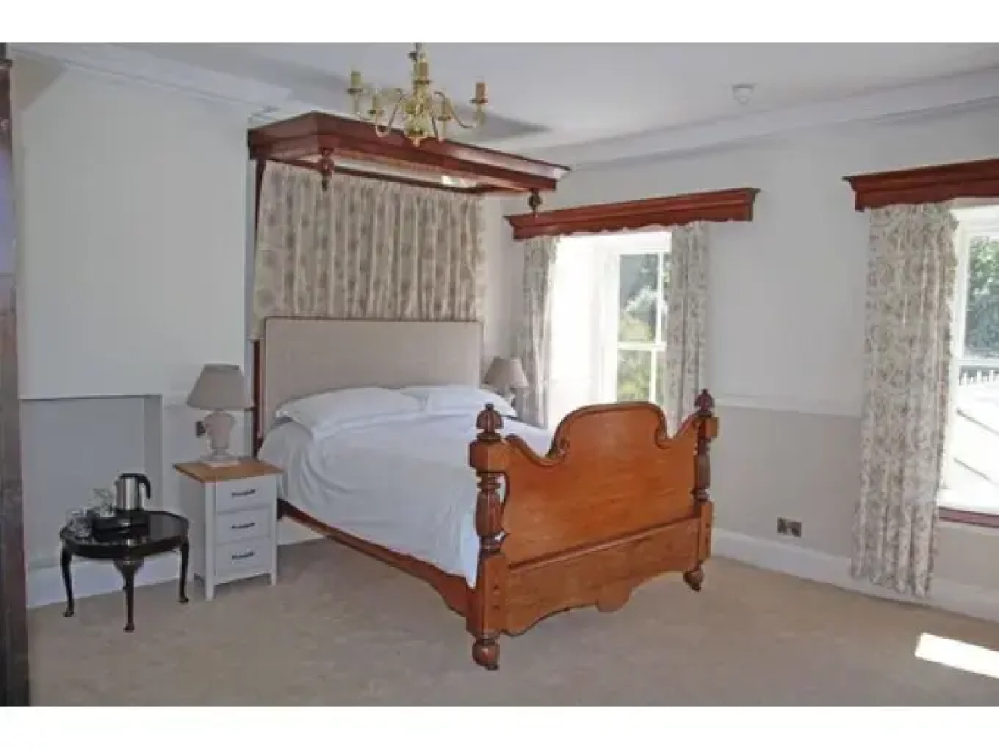 The Eagle House Hotel