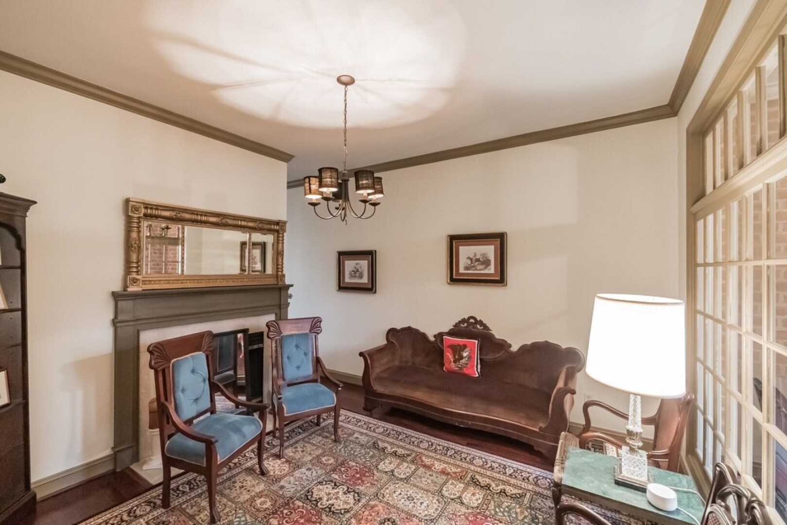 Beautiful Villa In The Heart Of Historic Downtown Bel Air! 3 Bedroom Villa by Redawning