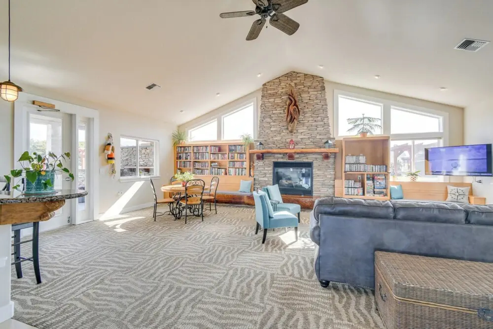 Westport Vacation Rental: Walk to Beach!
