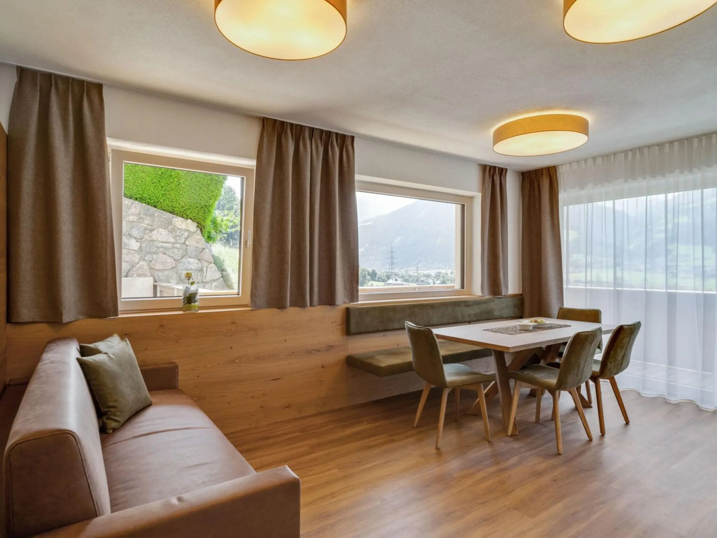 Beautiful Flat in Hart With Fitness Room