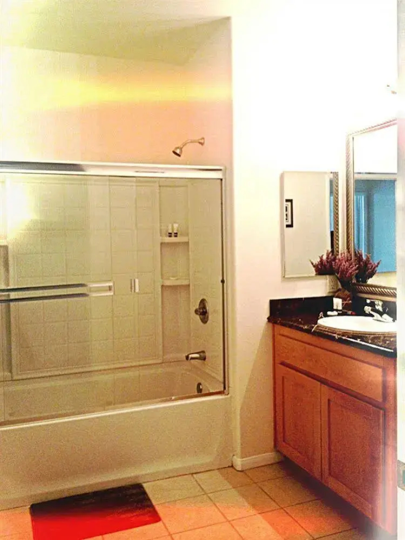 Sunshine Suites at 616 St. Paul