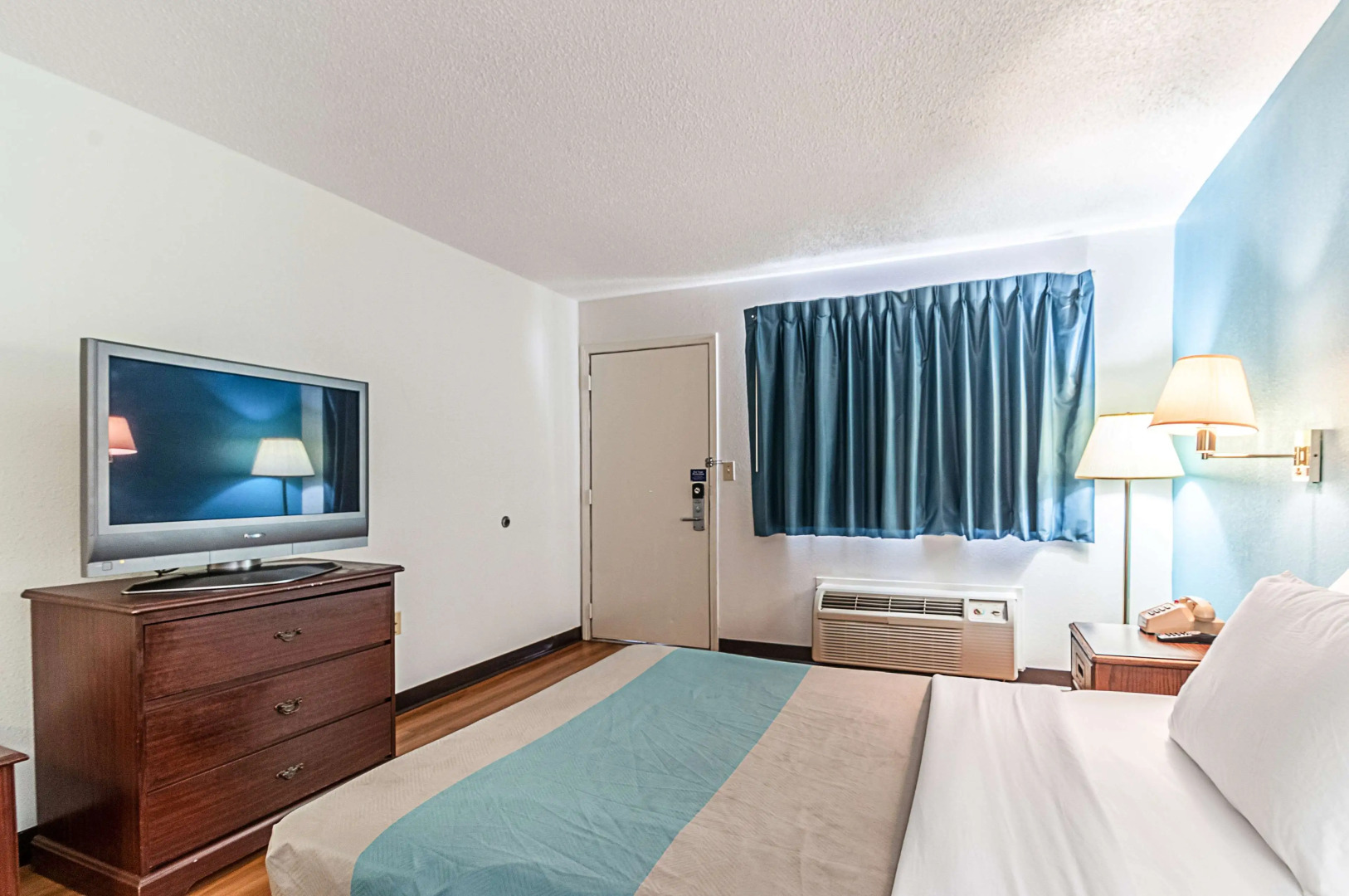 Motel 6 Southgate, MI - Detroit