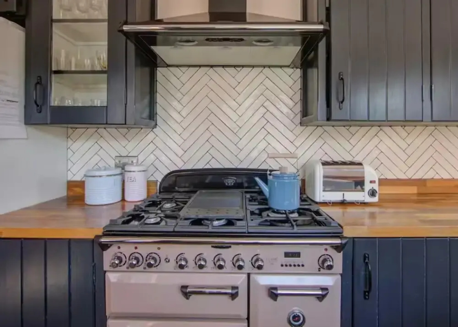 Whitstable - 3 Beds - Sleeps 6 - Pet Friendly