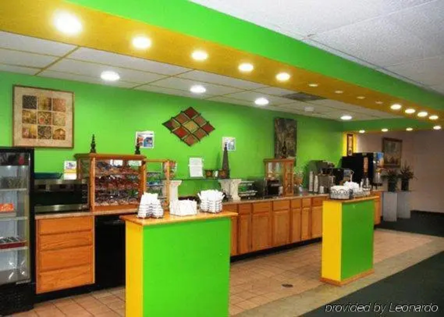 Econo Lodge Inn and Suites