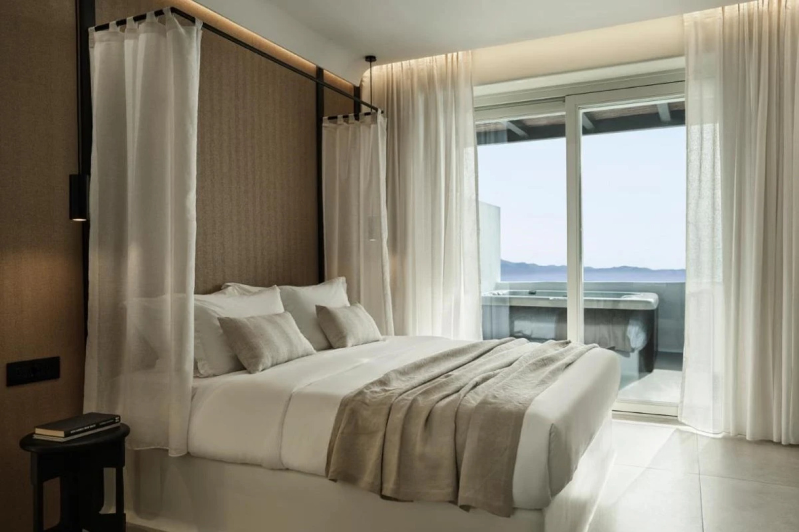 Ezio Bo Luxury Living