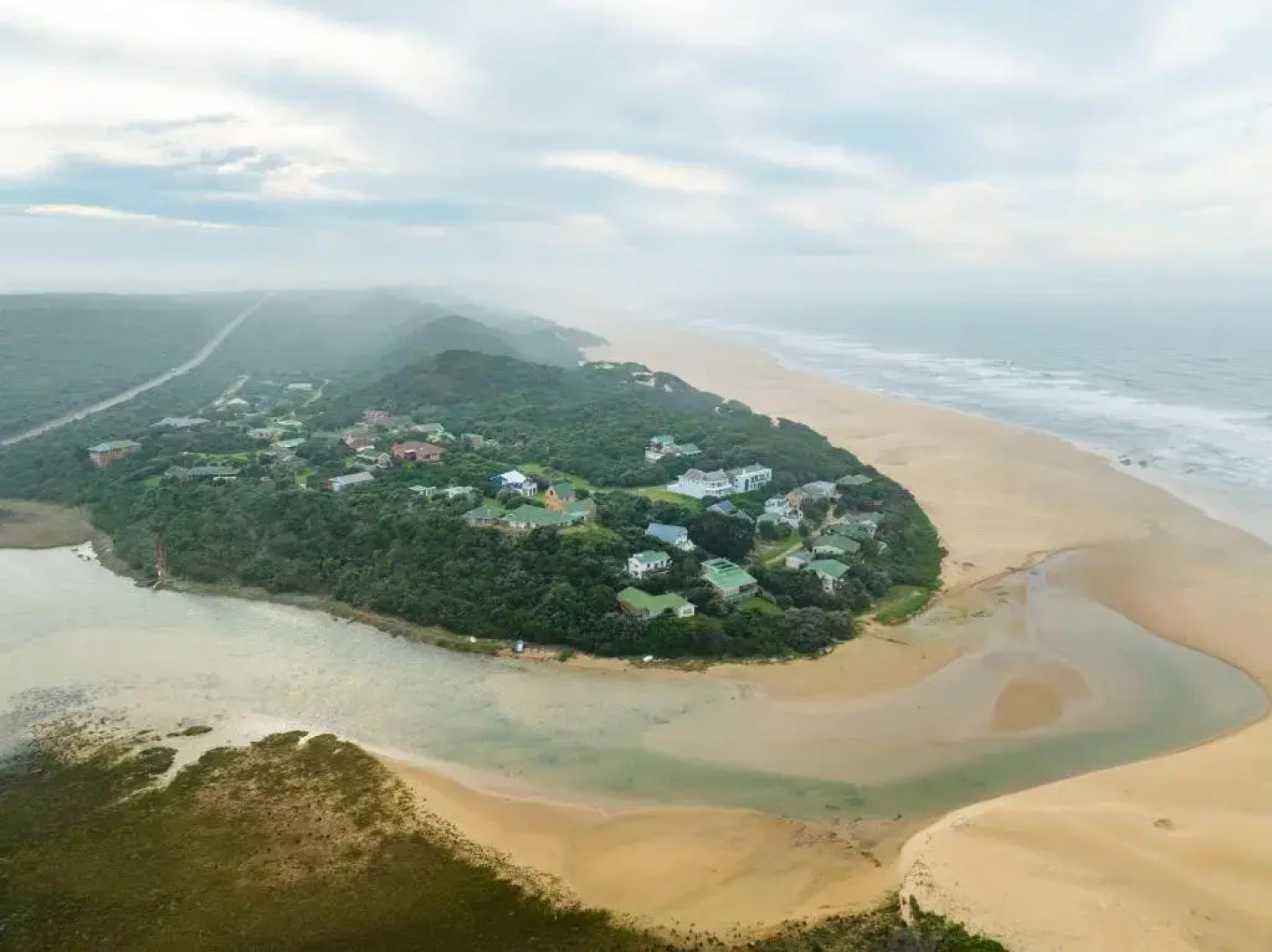 Mgwalana River Lodge