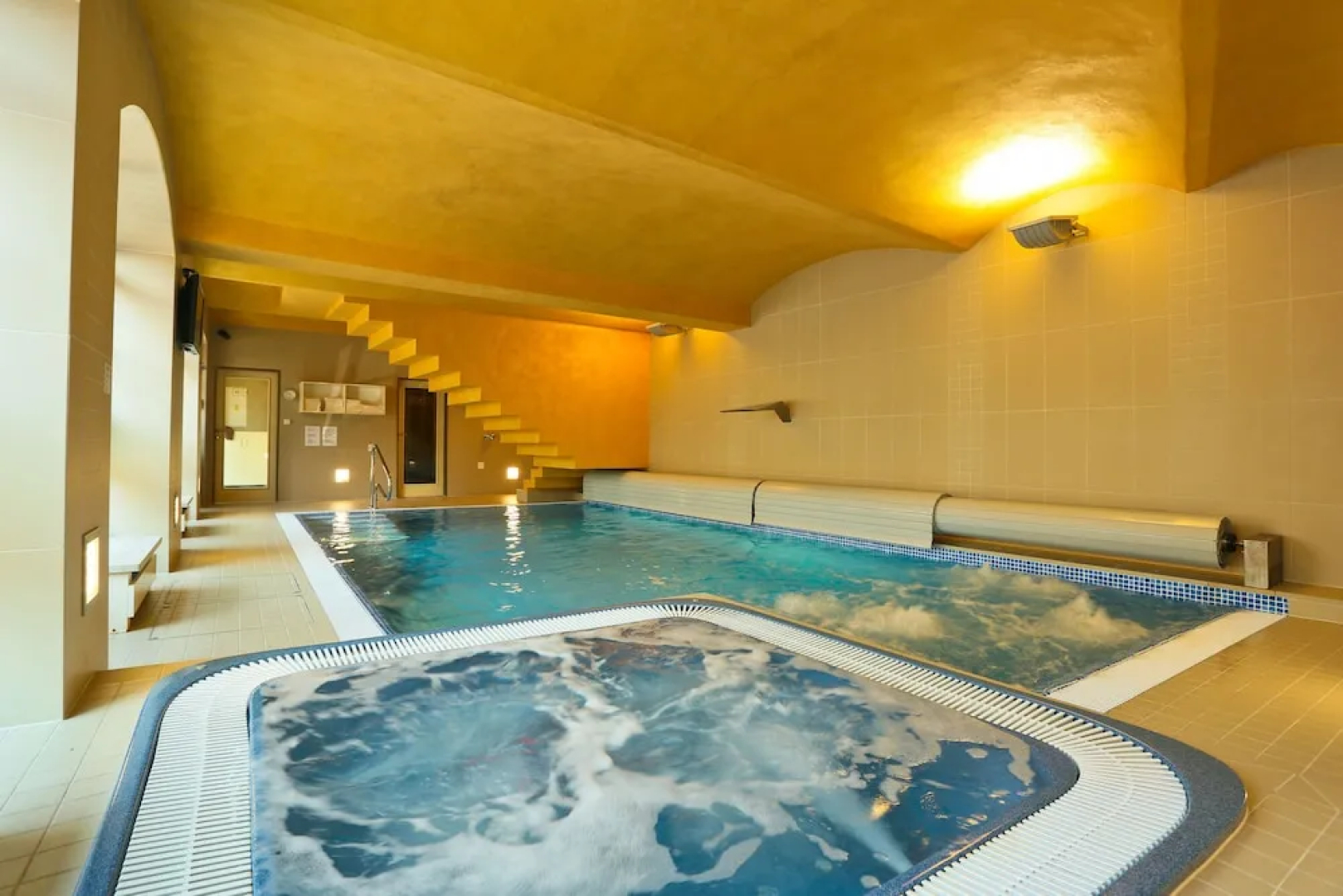 Hotel Lev