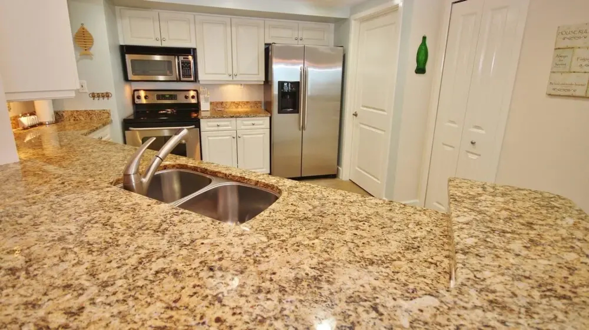 Seascape Towers 1123 Apartment 2