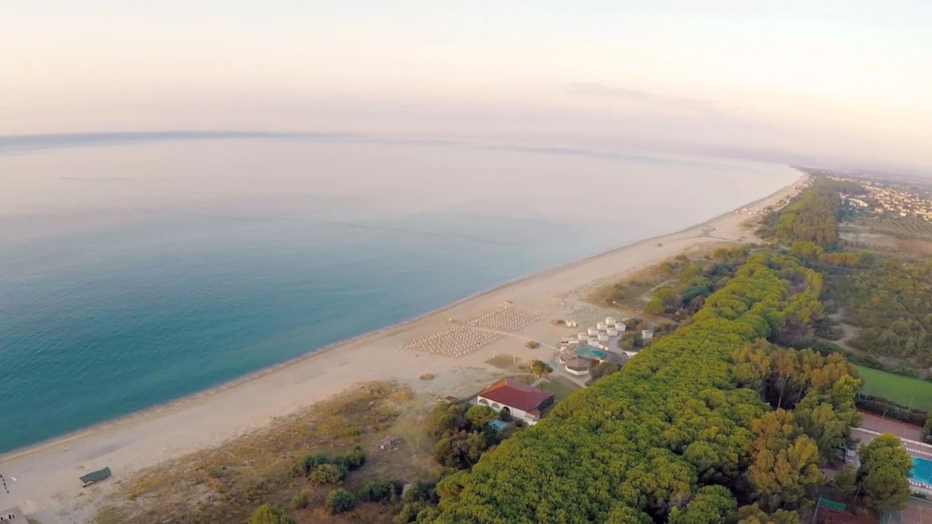 Triton Villas Residence & Hotel