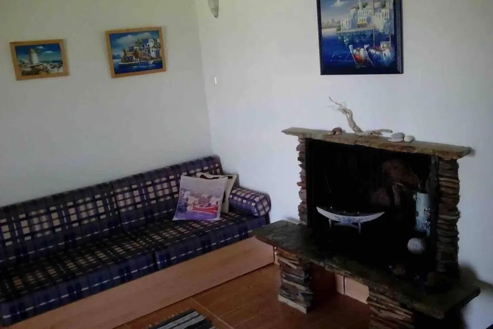 Wooden beach house / Nea Roda, Halkidiki