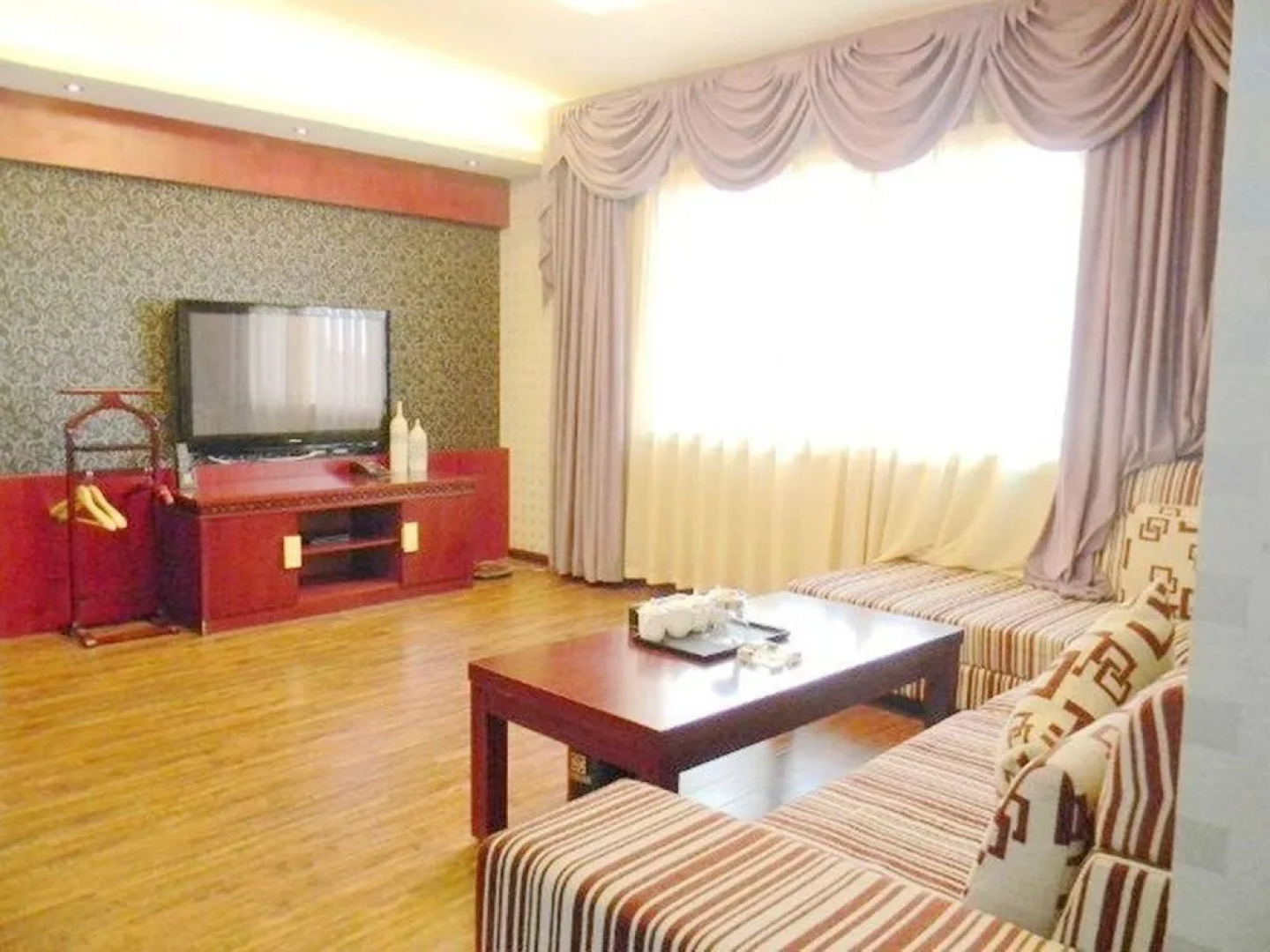 Xiyue International Hotel - Huashan