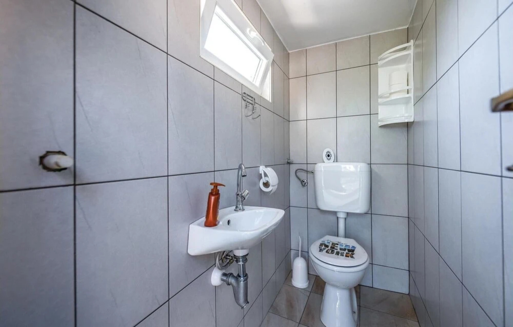 Beautiful Home in Pican With Wifi and 2 Bedrooms