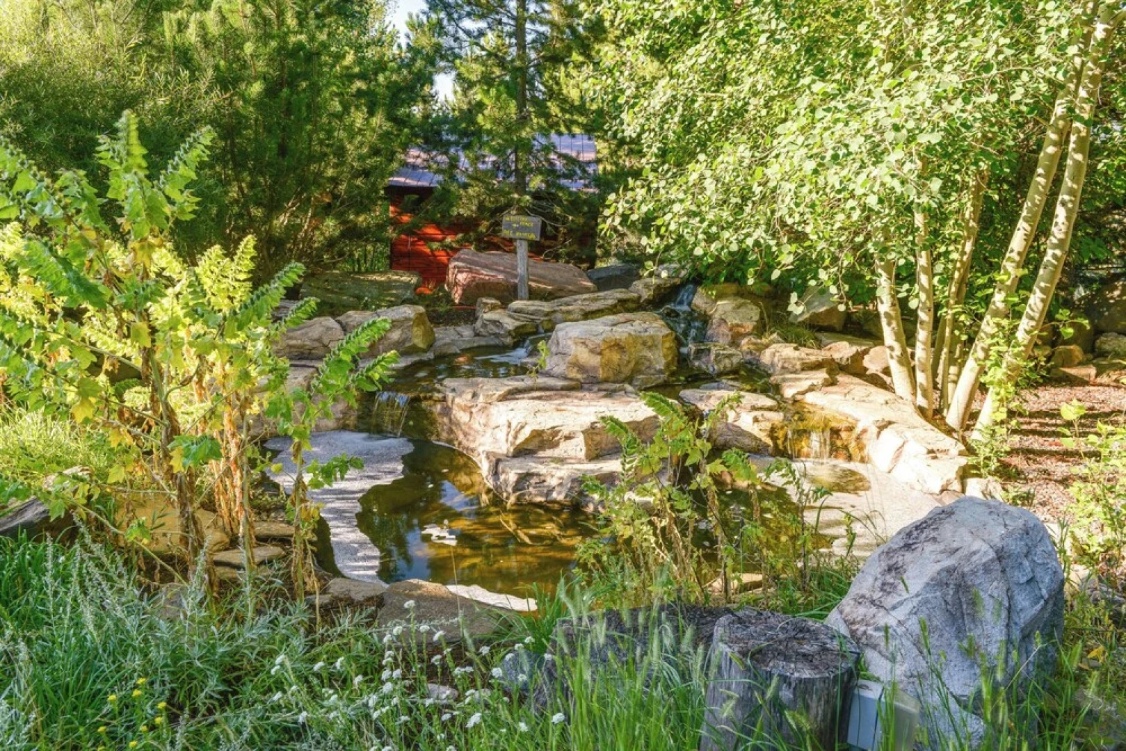 Cozy Island Park Cabin, 20 Mi to Yellowstone!