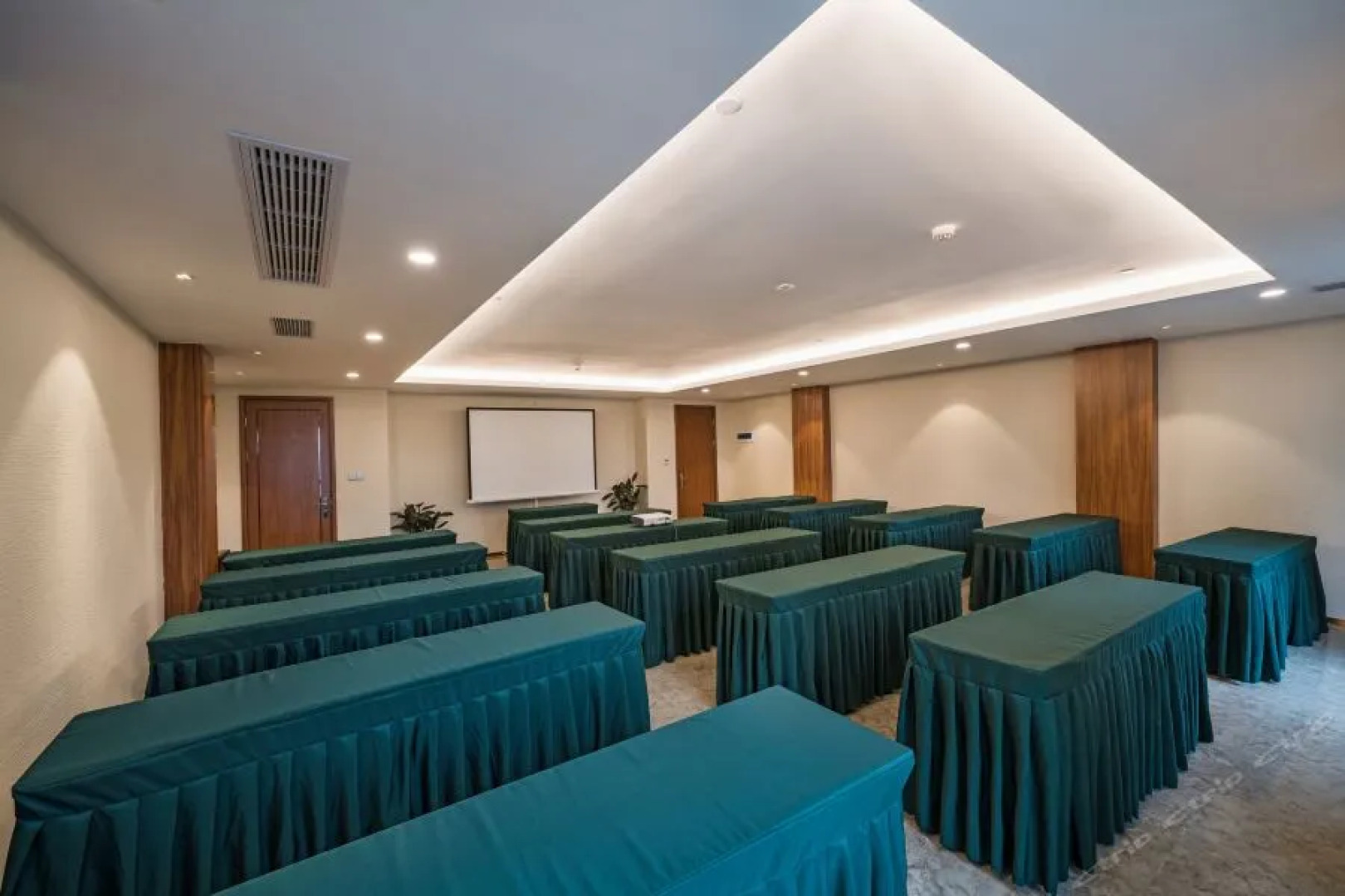 West City International Hotel