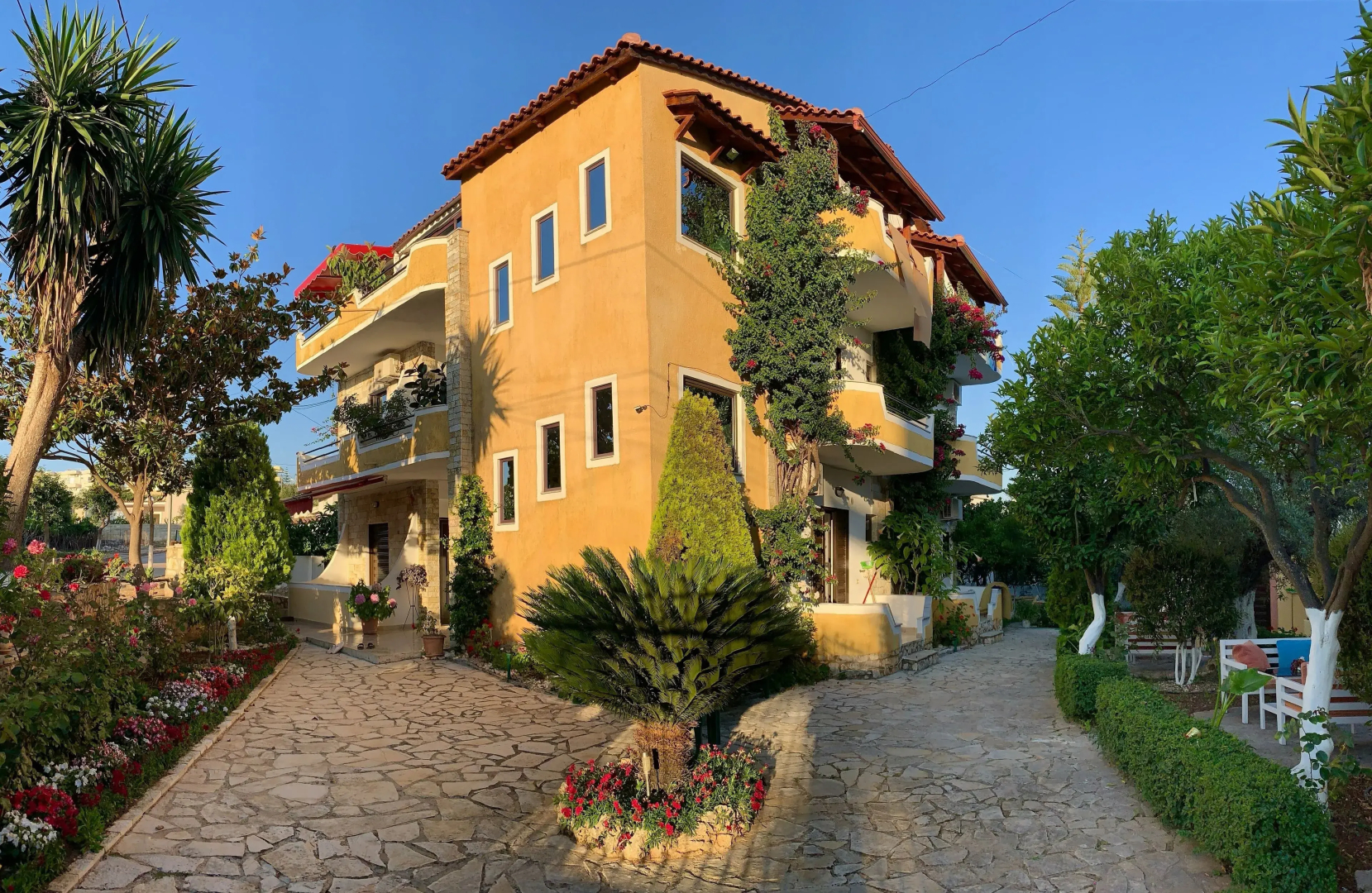 Holiday Apartments Altini