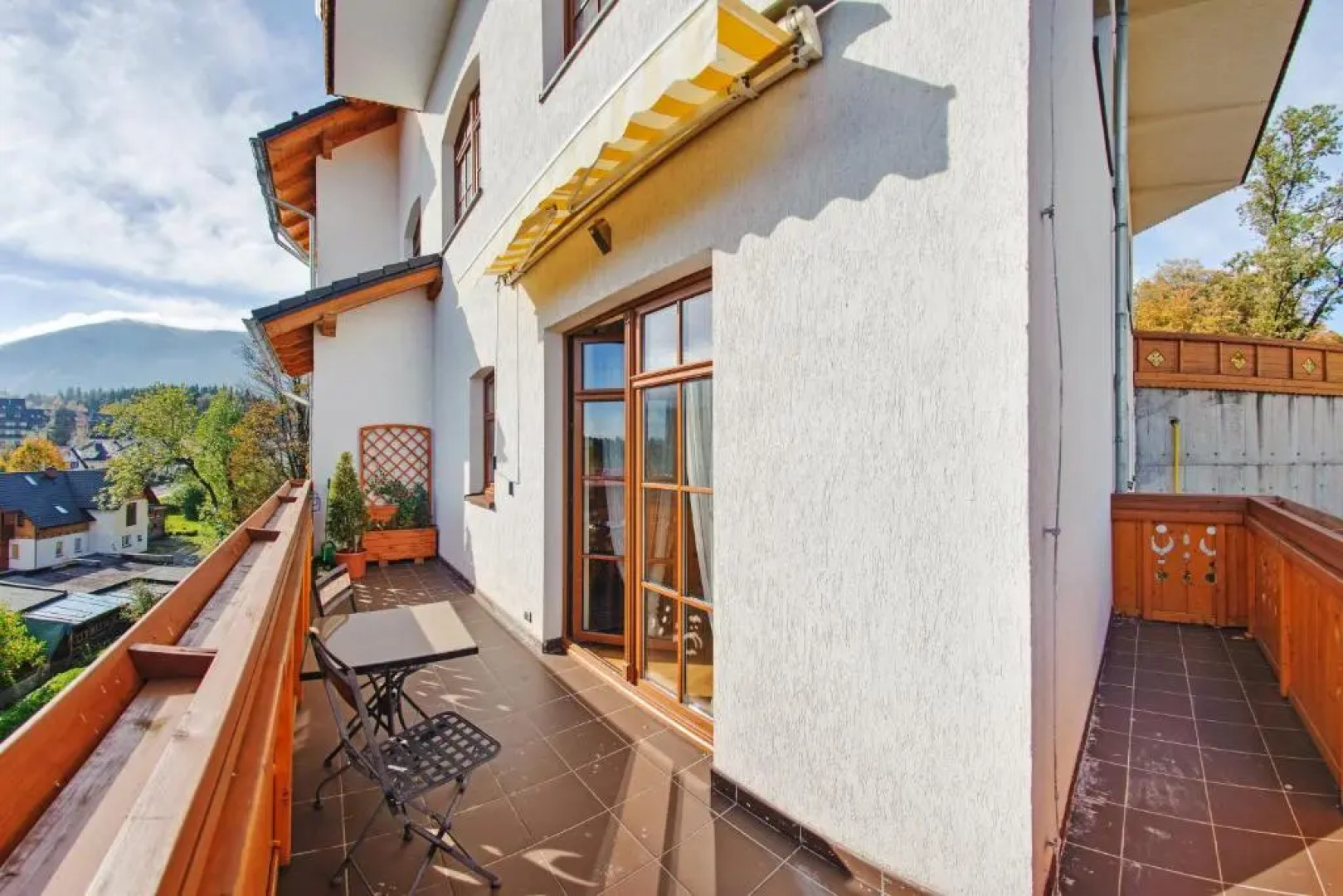 Sun & Snow Centrum Obrońców Pokoju