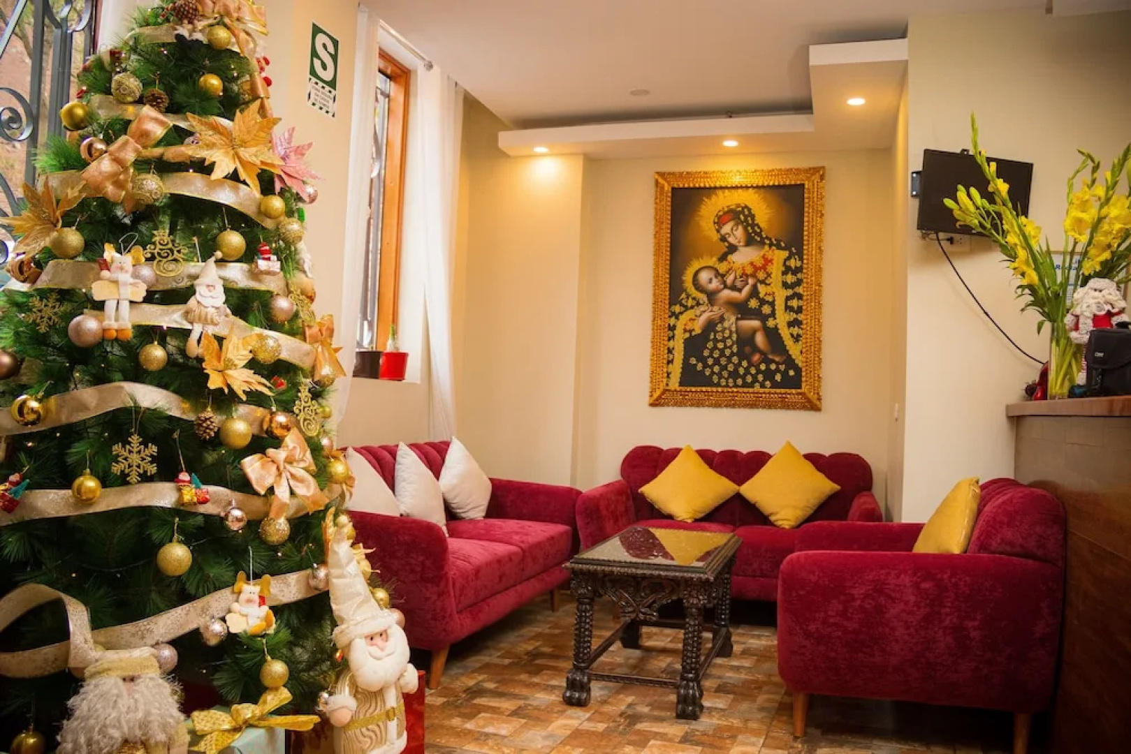 Cusi Hotel