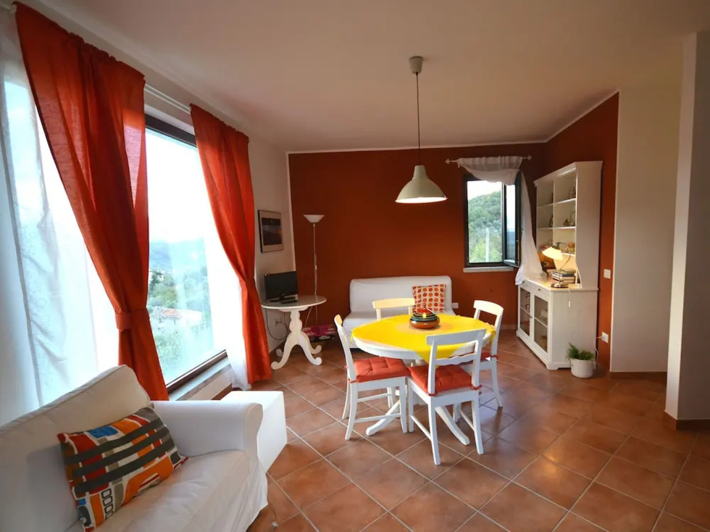 House in the Cilento with Pool And Views of the Hills From the Large Terrace