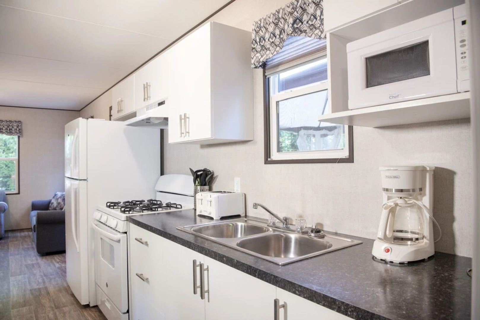 Great Blue Resort Bonnie Lake Resort