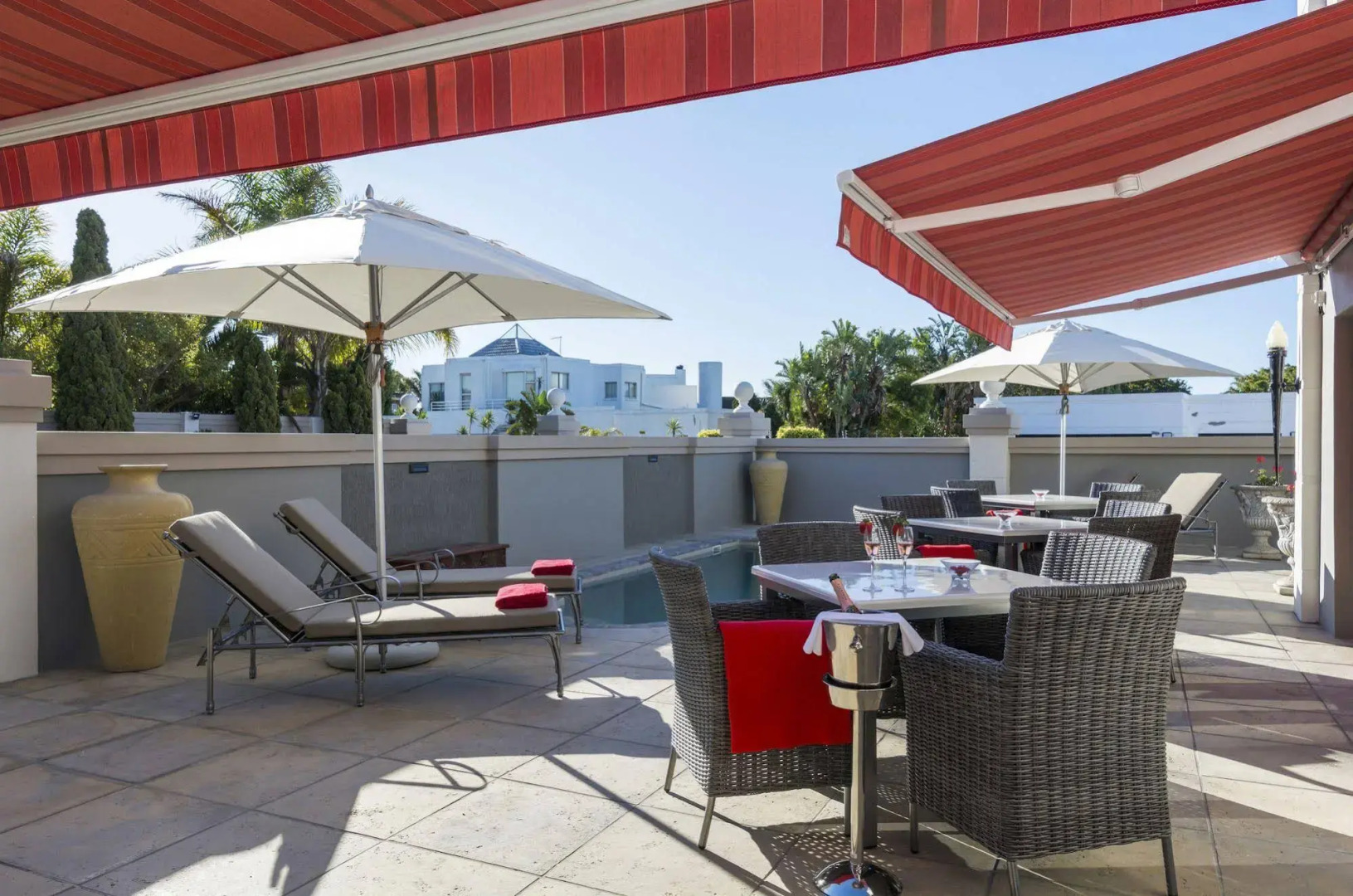 Villa Tuscana By Mantis