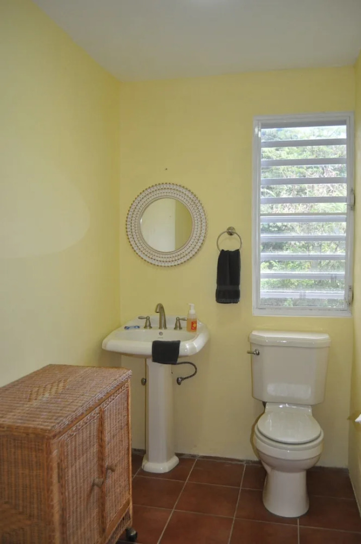 Isla Hermosa Guesthouse