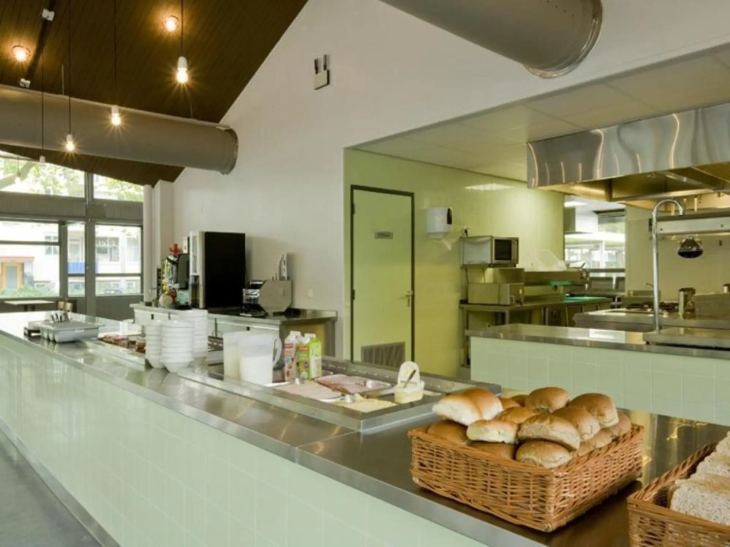 WOW Hostel Amsterdam