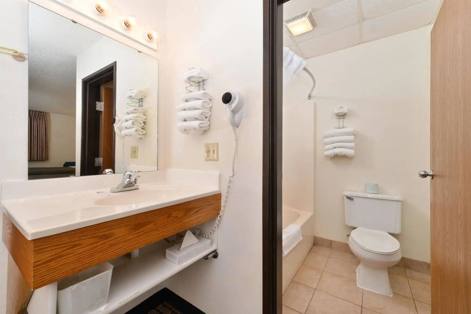 Country Hearth Inn Maryville