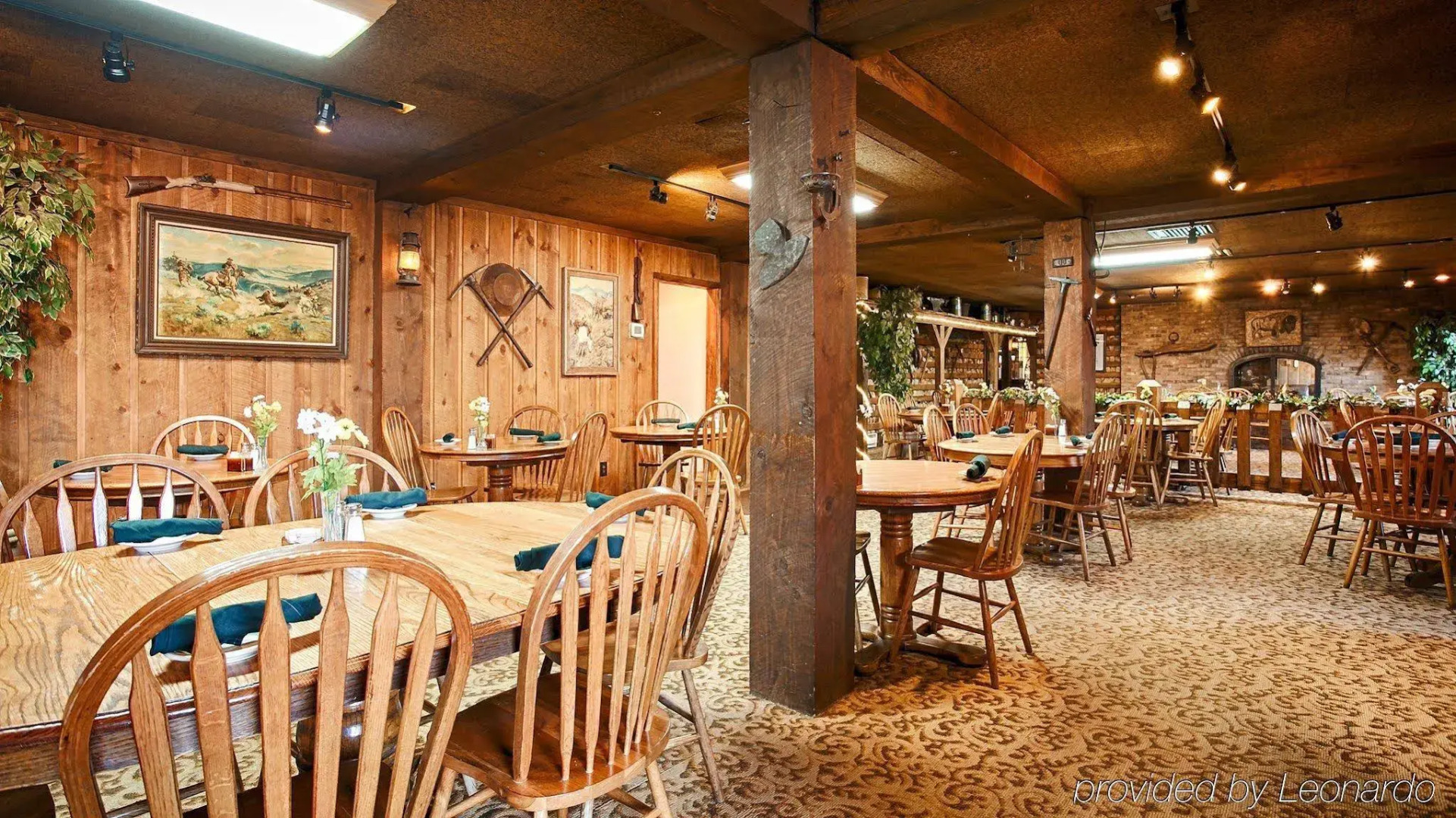 Ridgeline Hotel at Yellowstone, an Ascend Collection Hotel