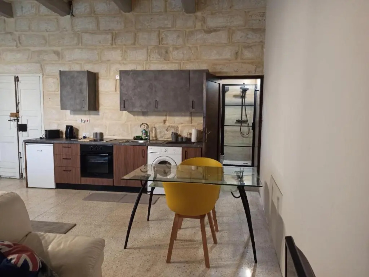 Beautiful Studio Apartment in Qormi, Malta