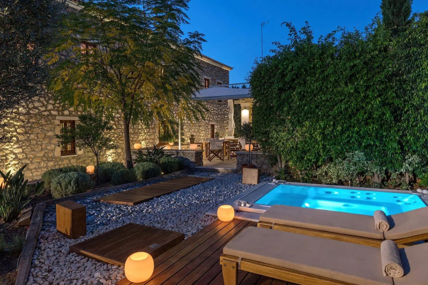 Mare Monte Luxury Suites