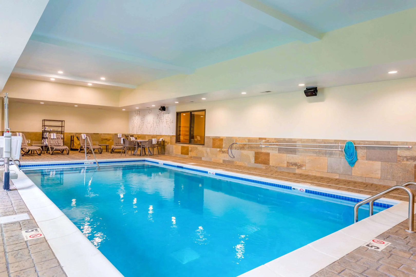 MainStay Suites Bowling Green North