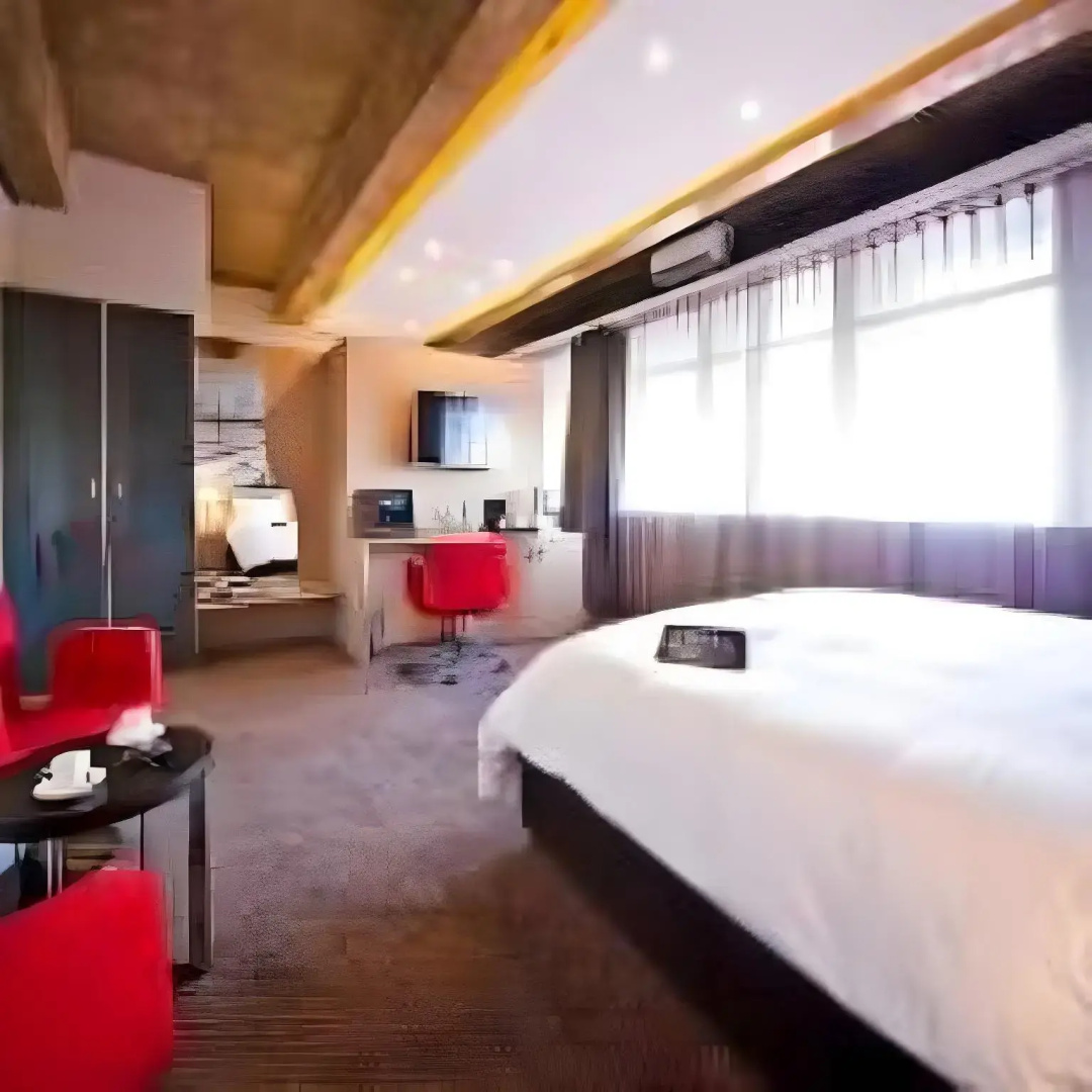 Reef Hotel