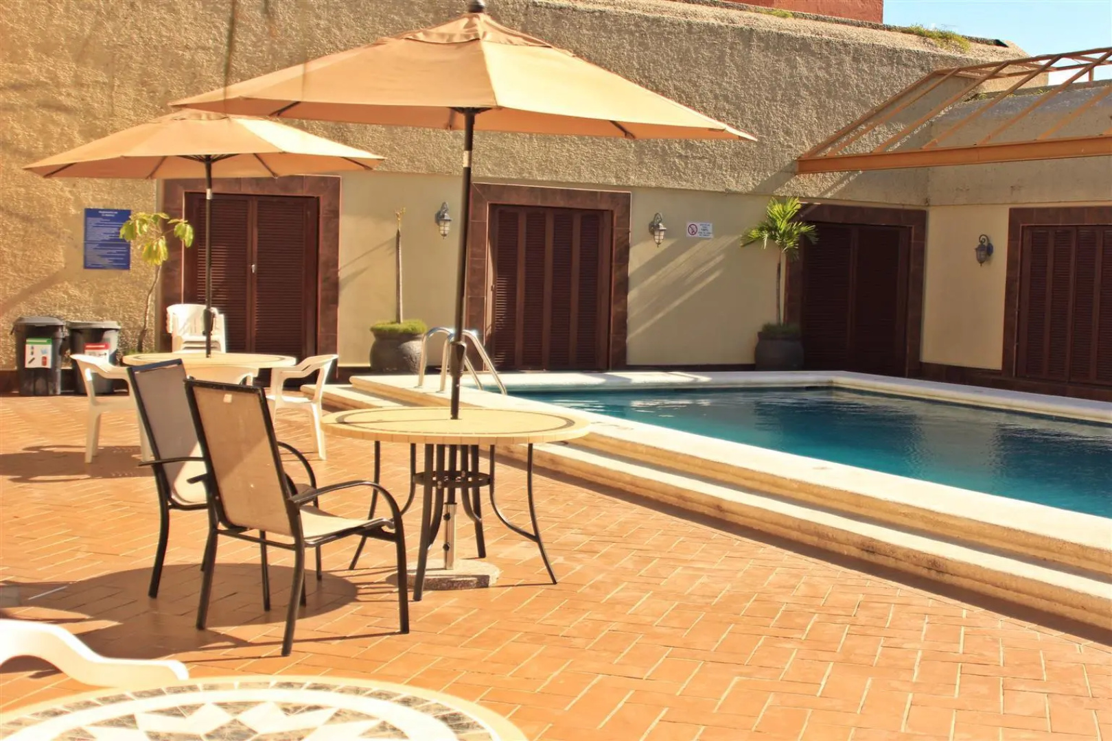 Hafersons Inn Hotel & Suites