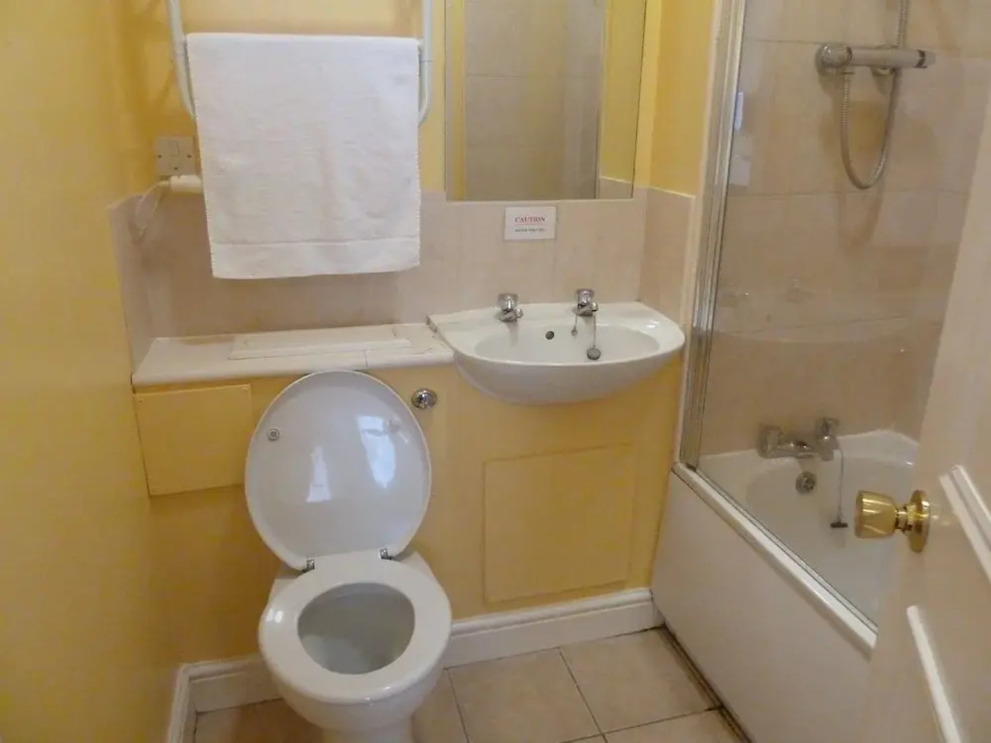 The Earl of Derby - Inn