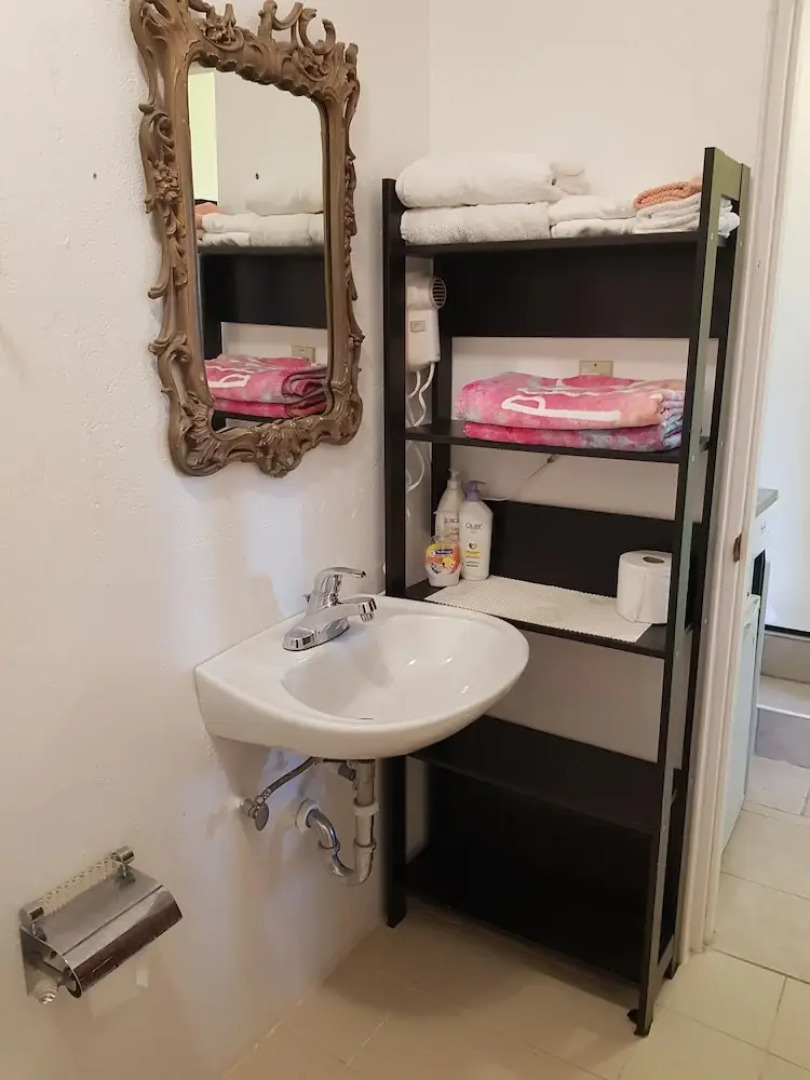 Bermuda Connections Guest House