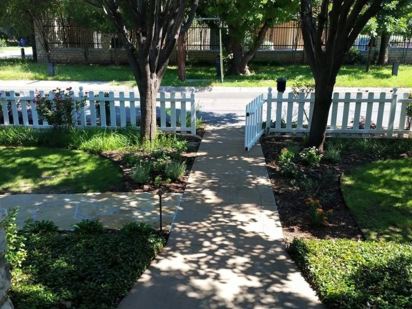 Granbury Gardens Bed and Breakfast