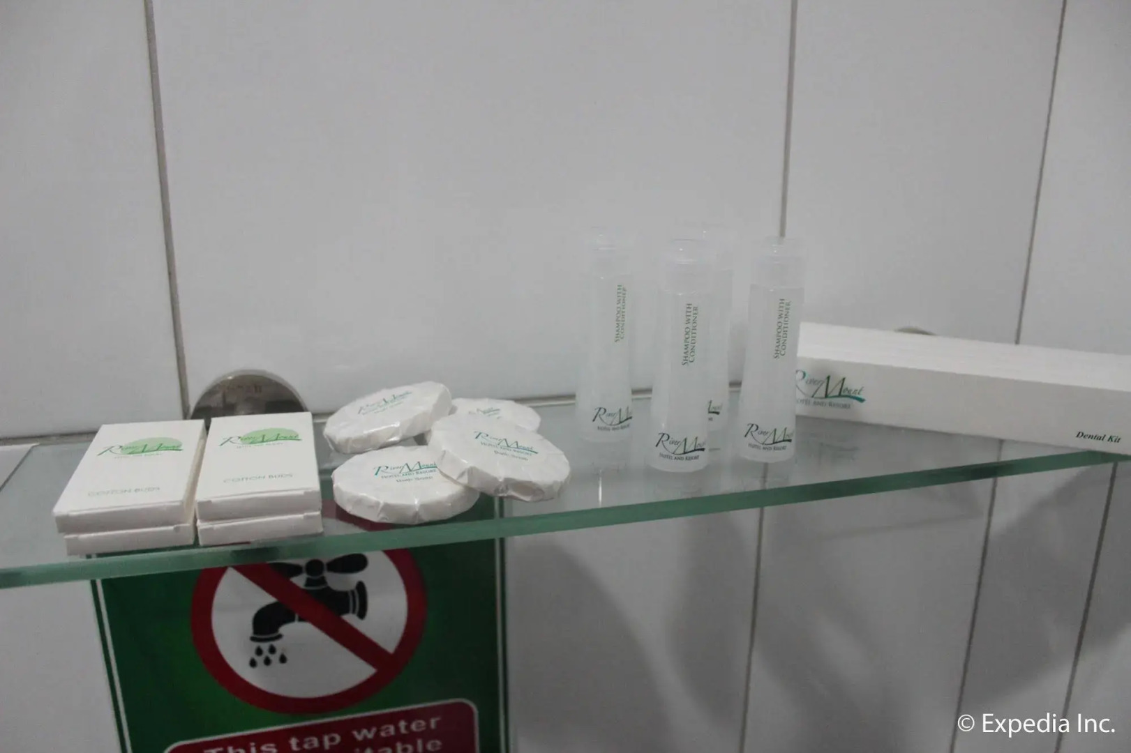 Rivermount Hotel And Resort