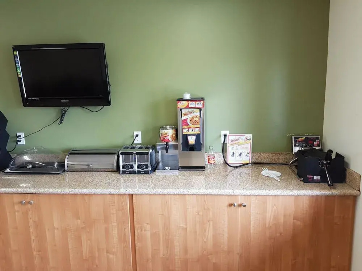 Split Mountain Motel