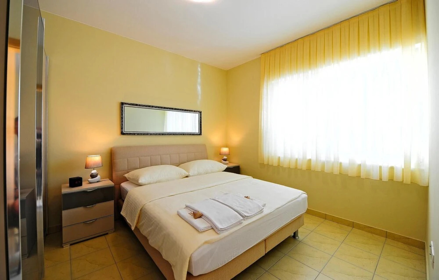 Beautiful Apartment in Podstrana With Sauna, Wifi and 2 Bedrooms