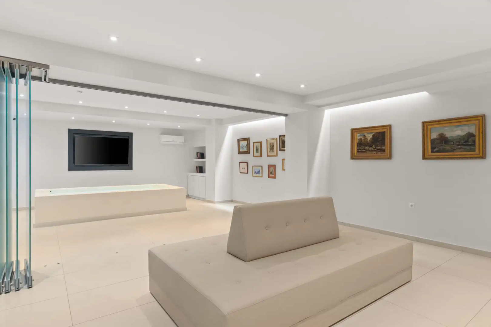 Gallery Central Piraeus Port