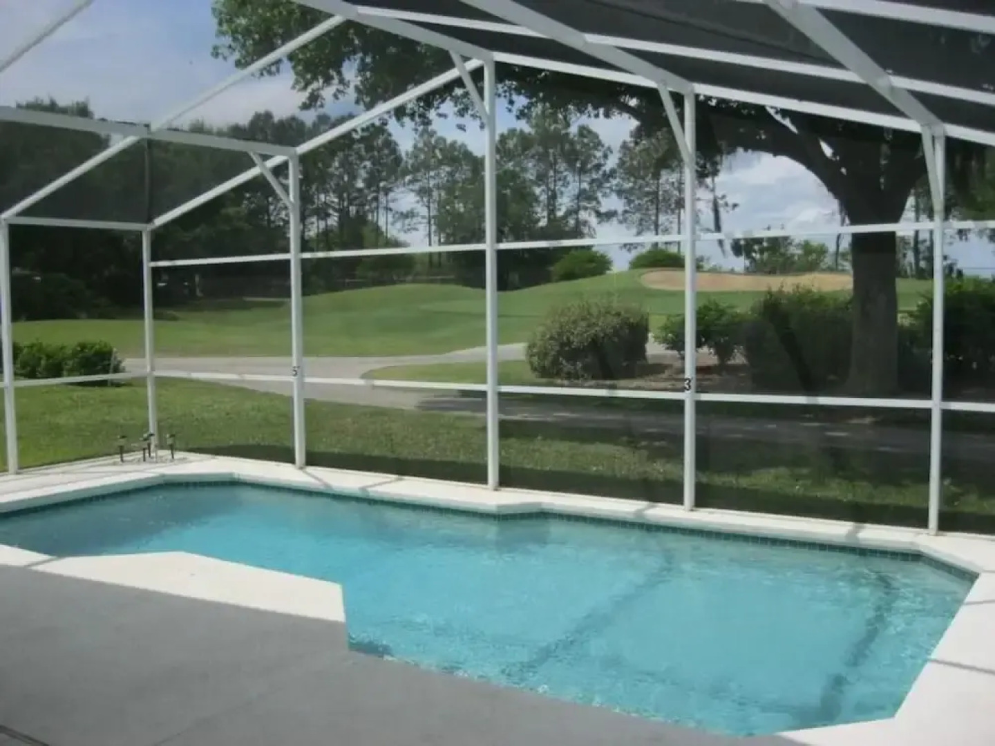 Hemingway 2004 Apartment 3 Bedroom