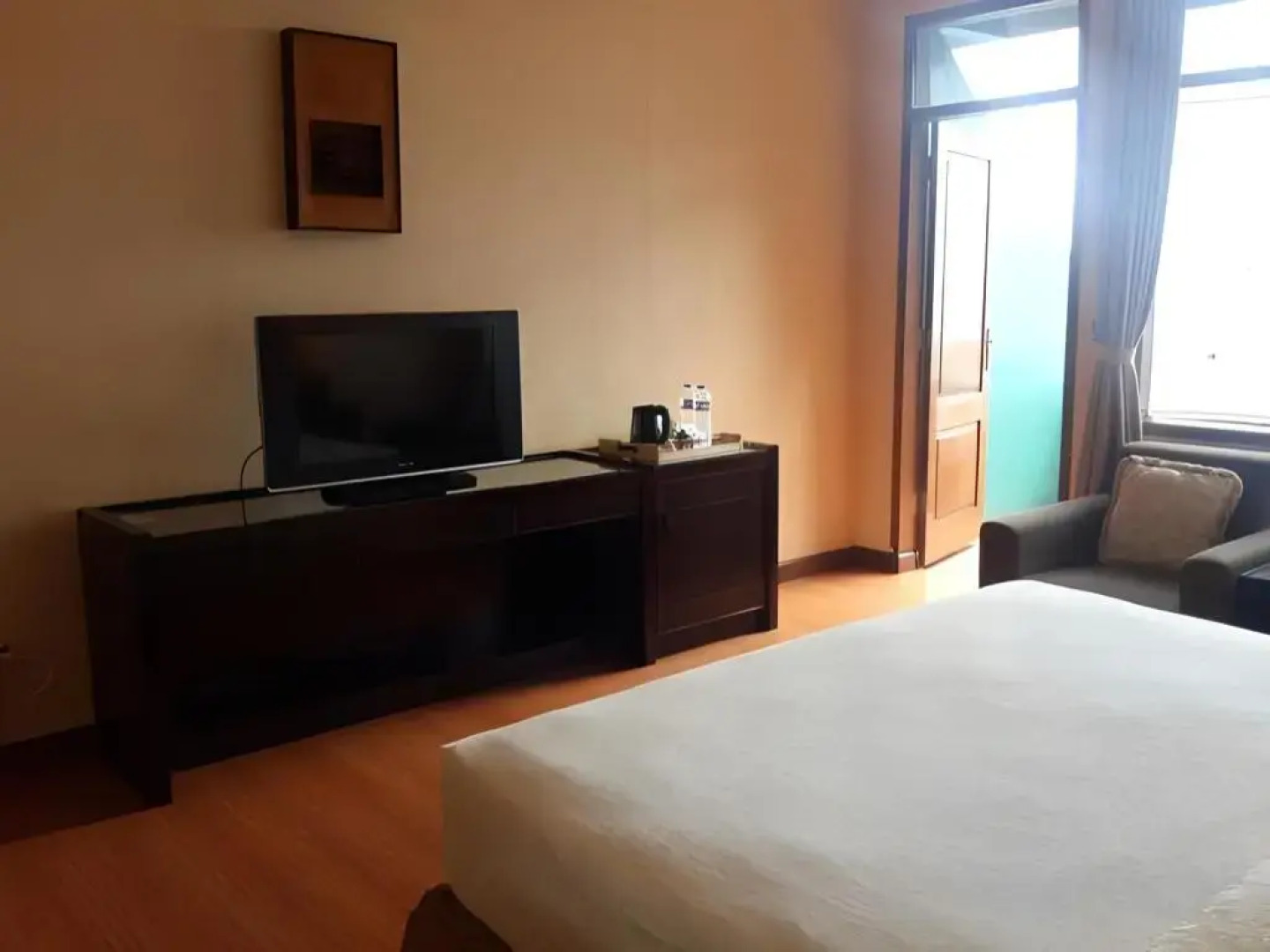 The Valley Resort Hotel